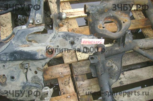 Toyota Corolla (E14 - E15) Рычаг передний правый
