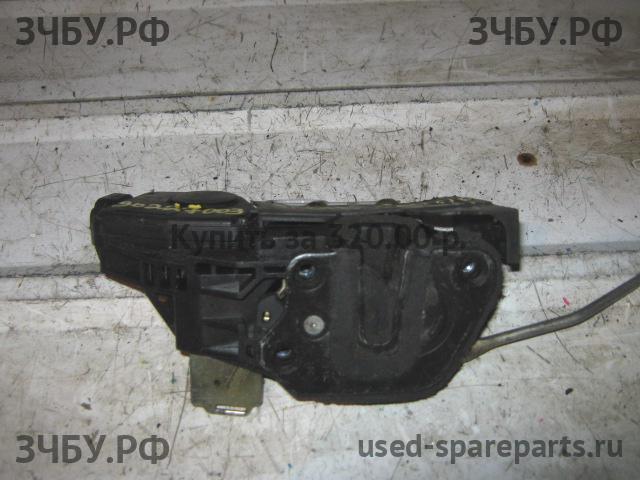 Hyundai Santa Fe 1 (SM) Замок двери задней правой