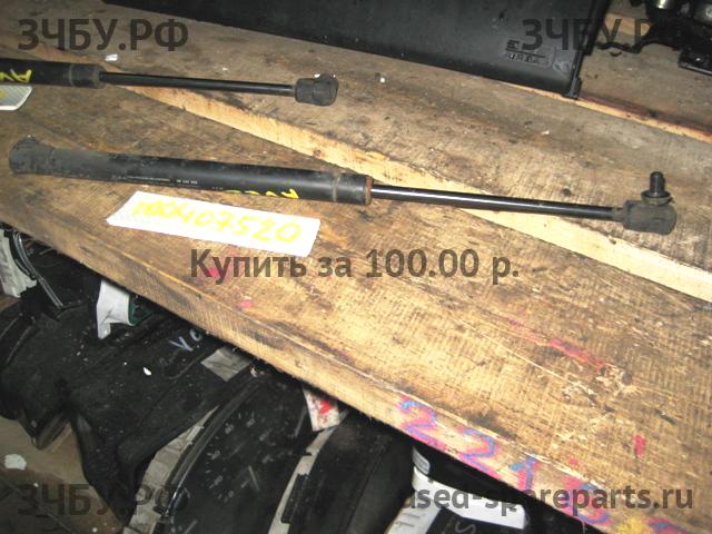 Chevrolet Aveo 1 (T200) Амортизатор крышки багажника
