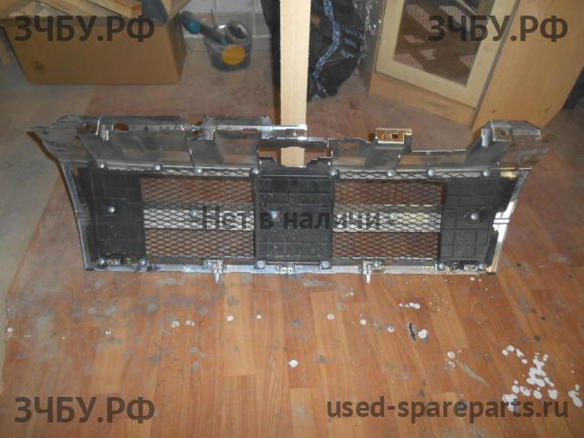 Mitsubishi Pajero/Montero 4 Решетка радиатора