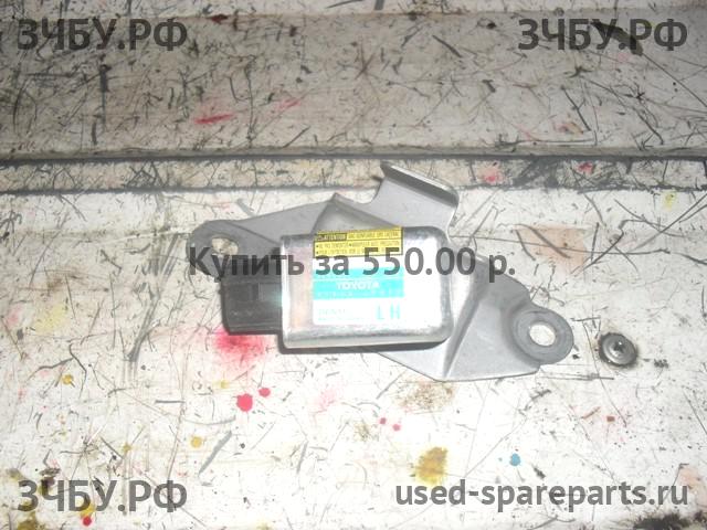 Toyota Land Cruiser 120 (PRADO) Датчик удара AIR BAG (SRS)