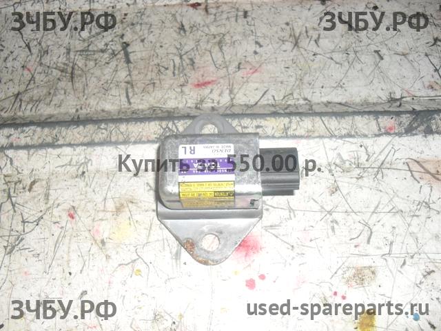 Toyota Land Cruiser 120 (PRADO) Датчик удара AIR BAG (SRS)