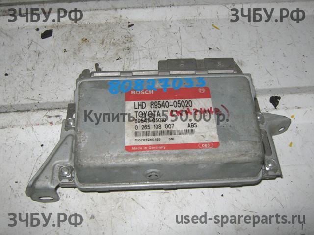 Toyota Carina.E (T190) Блок управления ABS