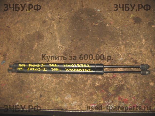 Ford Focus 1 Амортизатор крышки багажника