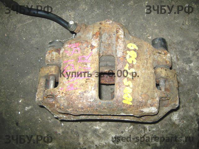 Audi 80/90 [B3] Суппорт передний правый (в сборе со скобой)