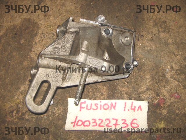 Ford Fusion Кронштейн