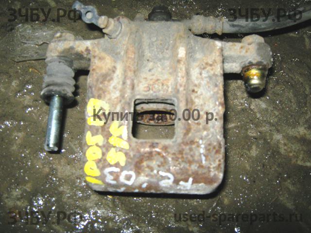 Hyundai Santa Fe 1 (SM) Суппорт задний правый (в сборе со скобой)