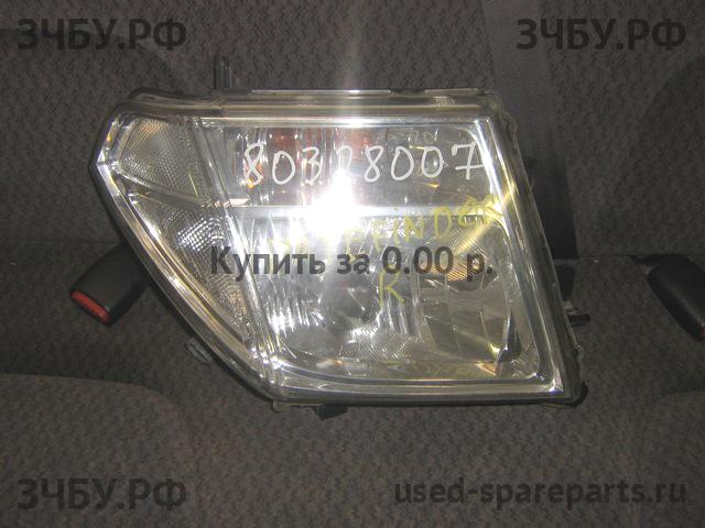 Nissan Pathfinder 2 (R51) Фара правая