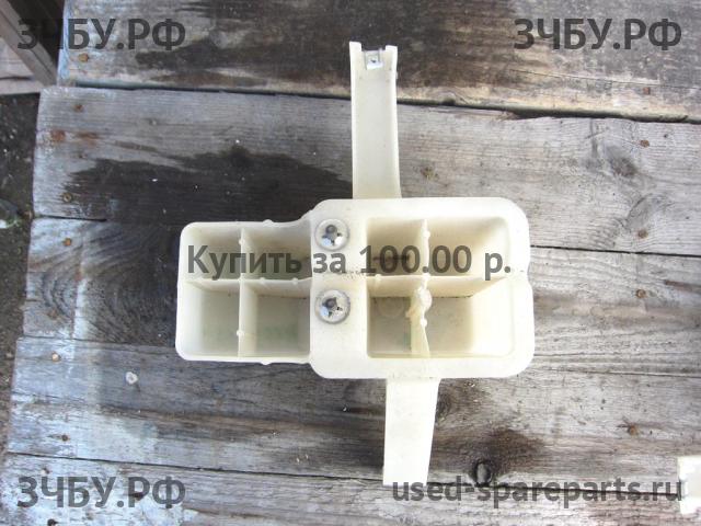Chevrolet Aveo 2 (T250) Кронштейн бампера задний