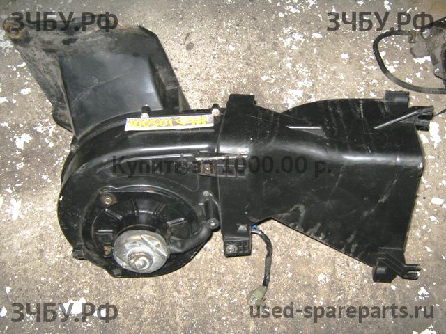Toyota Hi Ace (4) Моторчик печки