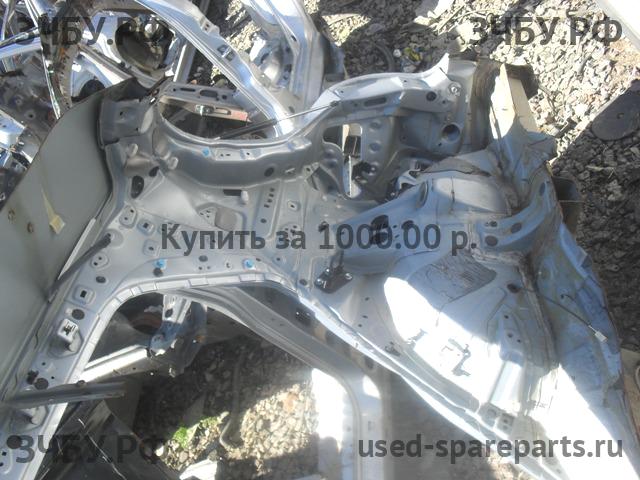 Toyota Auris 1 (E150) Крыло заднее правое