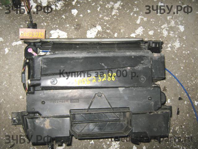 Volkswagen LT (2) Корпус отопителя (корпус печки)
