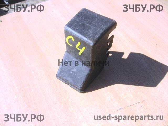 Citroen C4 (1) Накладка