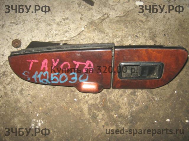 Toyota Land Cruiser 100 Кнопка стеклоподъемника передняя правая