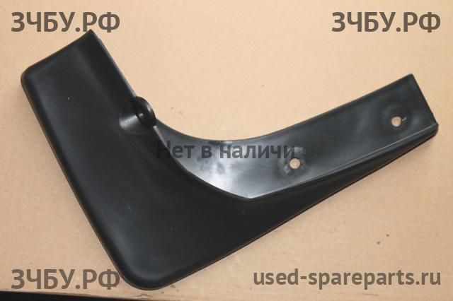 Mitsubishi Outlander 1 (CU) Брызговик задний правый