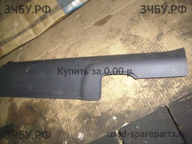 Honda Civic 8 (5D) Пластик салона