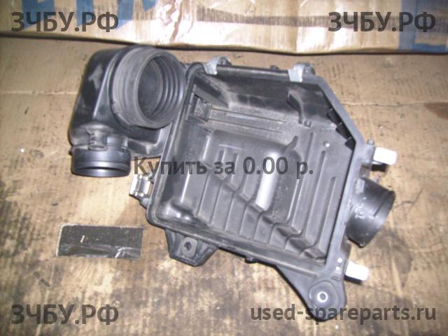 Honda Civic 8 (5D) Крышка воздушного фильтра