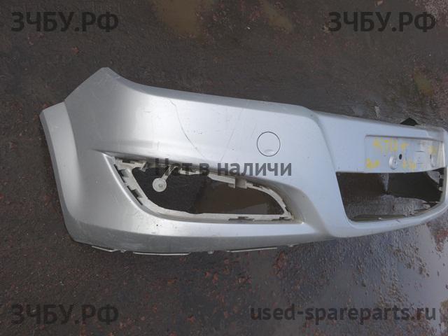 Opel Astra H Бампер передний