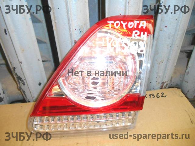 Toyota Corolla (E14 - E15) Фонарь правый