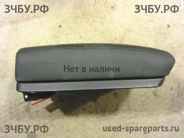 Nissan Qashqai+2 (JJ10) Консоль между сиденьями (Подлокотник)