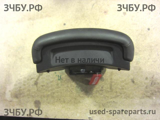 Nissan Qashqai+2 (JJ10) Консоль между сиденьями (Подлокотник)
