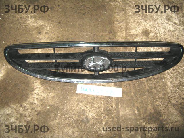 Hyundai Accent 1 Решетка радиатора