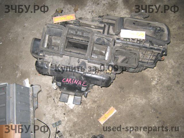 Toyota Carina.E (T190) Моторчик вентилятора