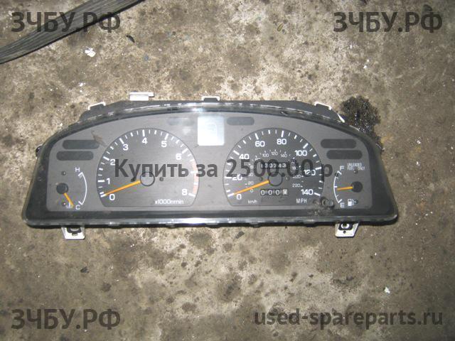Subaru Legacy 2 (B11) Панель приборов