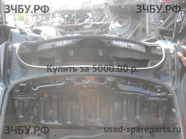 Mazda 3 [BK] Панель задняя