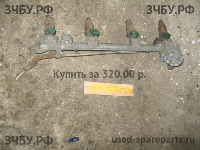 Toyota RAV 4 (2) Рейка топливная (рампа)