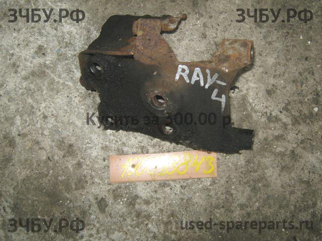 Toyota RAV 4 (1) Кронштейн компрессора кондиционера