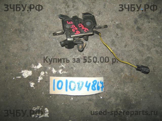 Mazda 626 [GE] Замок двери