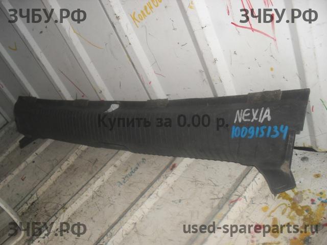 Daewoo Nexia Накладка