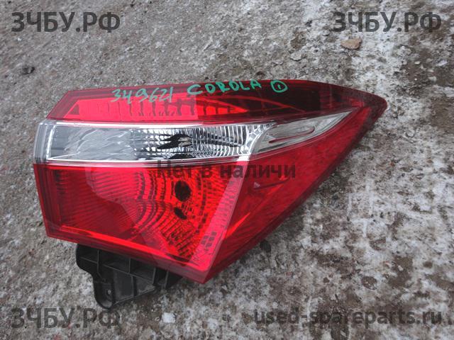 Toyota Corolla (E16 - E17) Фонарь правый