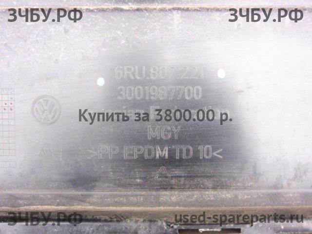 Volkswagen Polo 5 (Sedan) Бампер передний