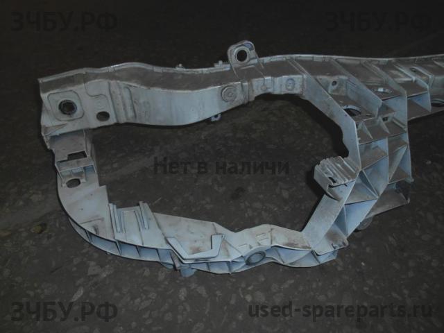 Ford Focus 3 Панель передняя (телевизор)