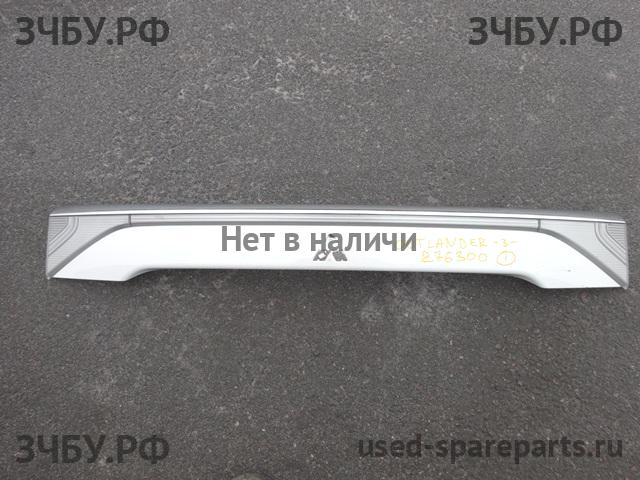 Mitsubishi Outlander 3 Накладка на дверь багажника