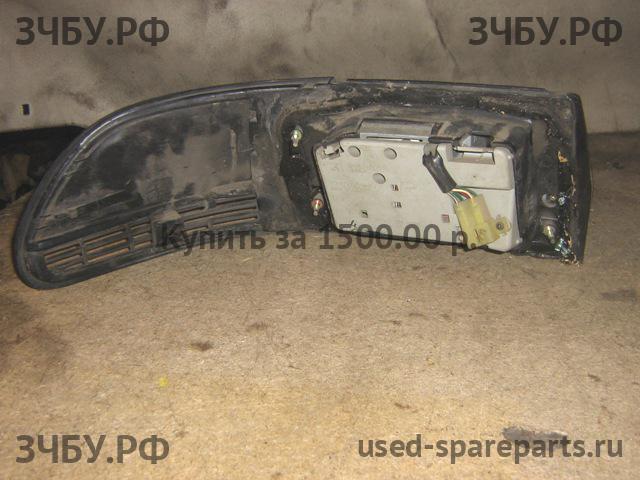 Toyota Corolla (E9) Фонарь правый