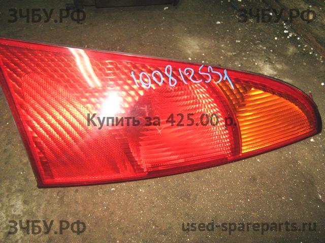 Ford Focus 1 Фонарь правый