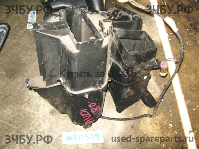 Audi 80/90 [B3] Корпус отопителя (корпус печки)