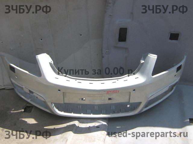 Opel Zafira B Бампер передний