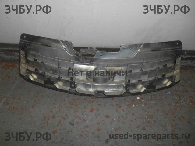Nissan Almera G15 Решетка радиатора