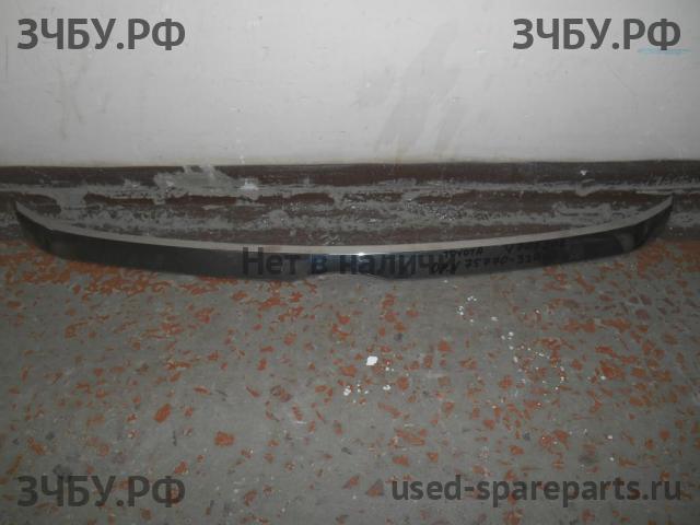 Toyota Camry 7 (V50) Накладка на капот