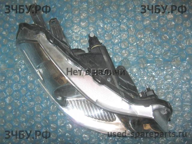 Suzuki SX4 (1) Фара правая