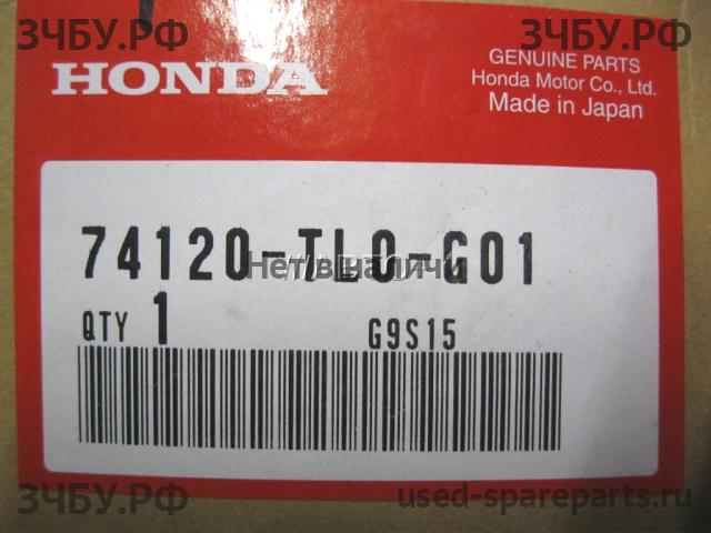 Honda Accord 8 Замок капота