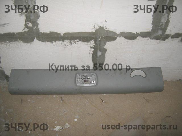 Honda Pilot (2) Пластик салона