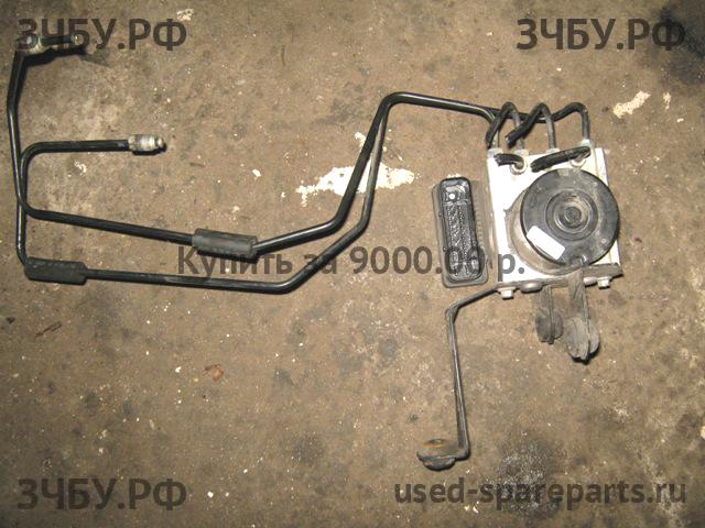 Ford Focus 2 Блок ABS (насос)