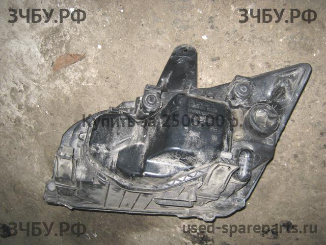 Ford Focus 2 Фара левая