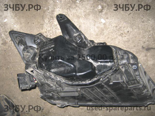 Ford Focus 2 Фара правая