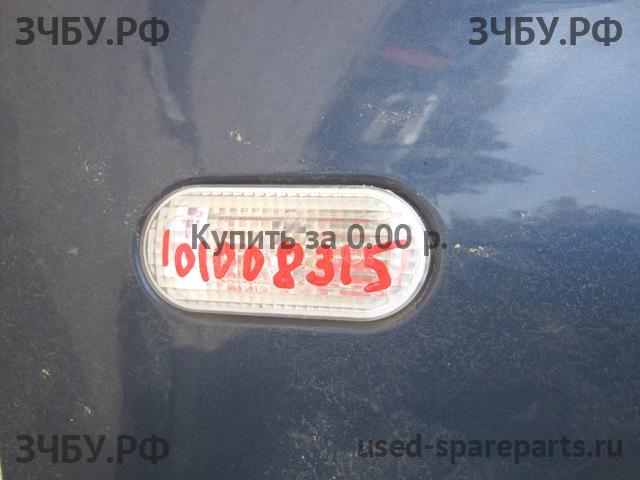 Ford Focus 2 Указатель поворота в крыло (повторитель)